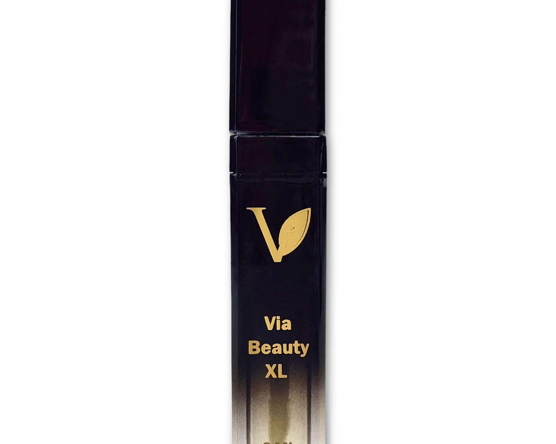 Новый плампер Скипидарушка Beauty Bomb и другие сверкающие блески для губ на любой бюджет. Мини- подборка